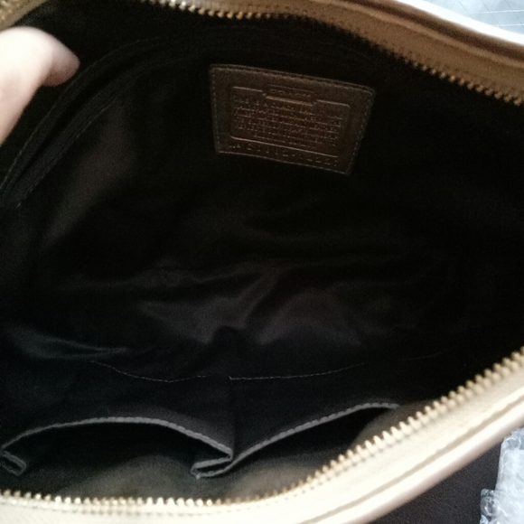 Auth Coach monogram pleated hobo bag - Picture 4 of 7